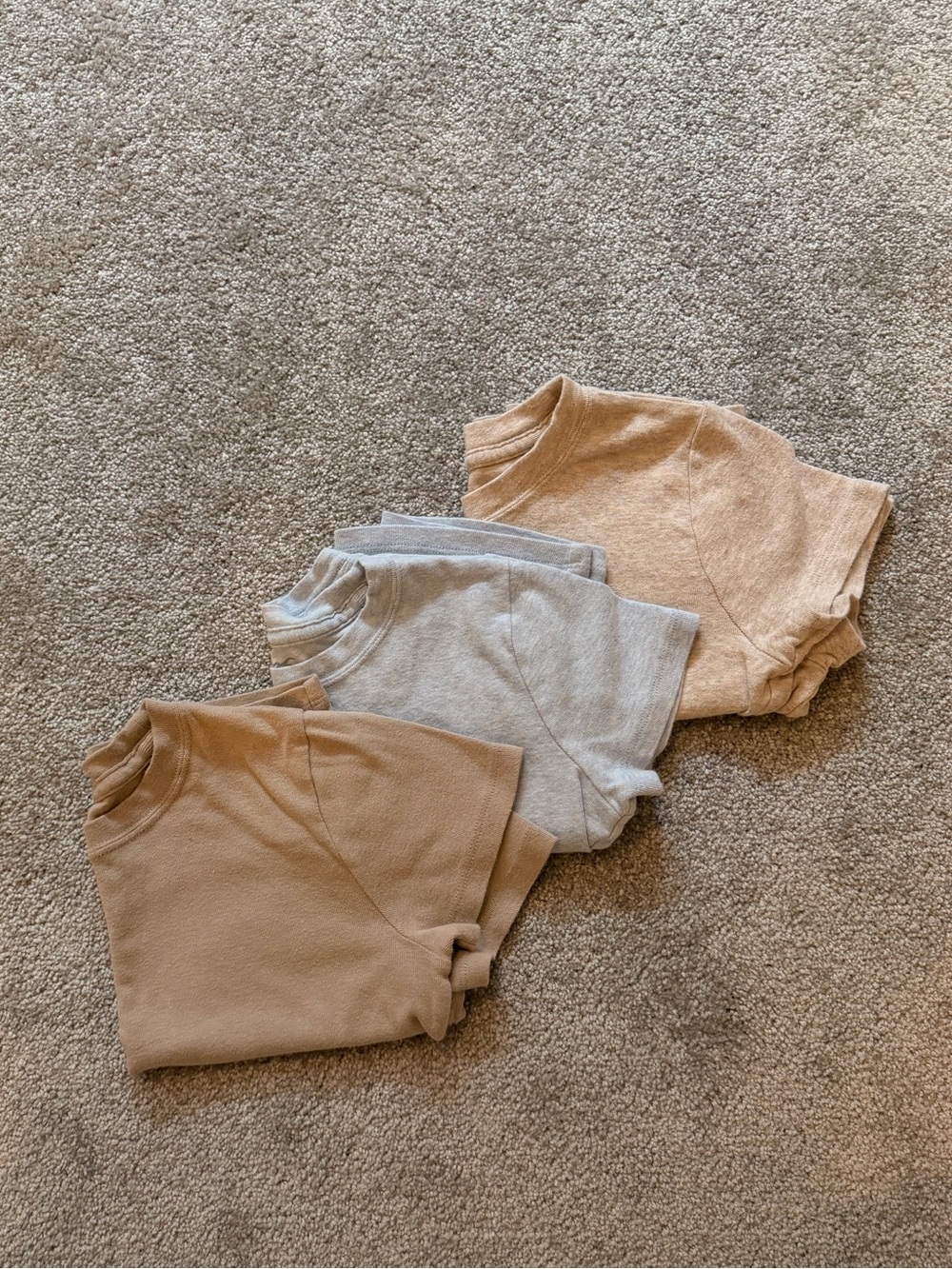 Hollister Short Sleeve Tees - Beige, Light Blue & Tan Set